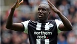 Từ "phổi bò" sang "boongke", Newcastle lên tốp đầu